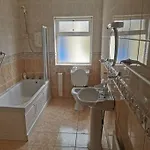 Cozy 6 Bedroom House With Spectacular Views 벨물릿
