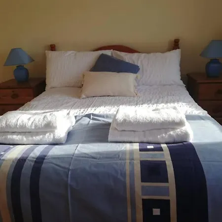 Cozy 6 Bedroom House With Spectacular Views Casa de Férias Belmullet