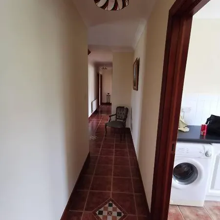 Cozy 6 Bedroom House With Spectacular Views