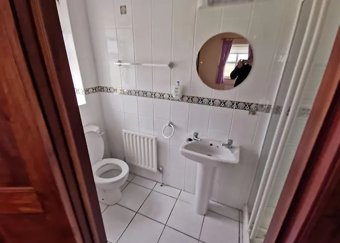 Cozy 6 Bedroom House With Spectacular Views 度假居