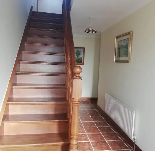 Prázdninový dům Cozy 6 Bedroom House With Spectacular Views Belmullet